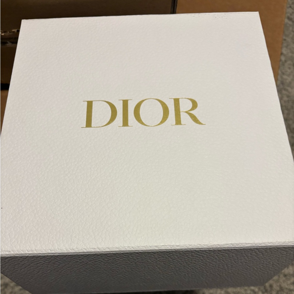 Christian Dior Luxury Gift Set – Limited Edition - Picture 2 of 2